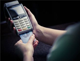 pos機刷儲蓄卡要手續費嗎？